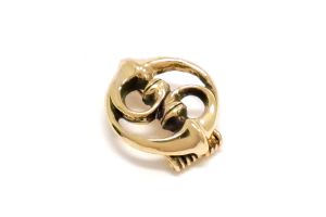 Kleine römische Fibel in Trompeten-Ornamentik
